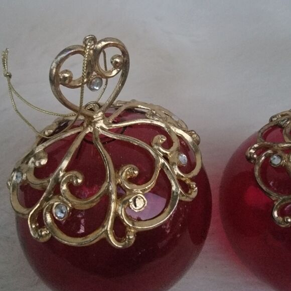 Set Of 2 Glass Ornament Red With Gold Accents - Picture 4 of 4